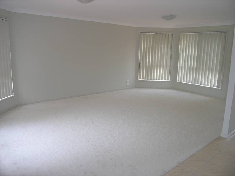 6 Holland Place, Carindale QLD 4152