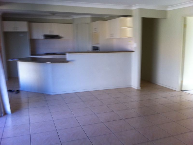 6 Holland Place, Carindale QLD 4152