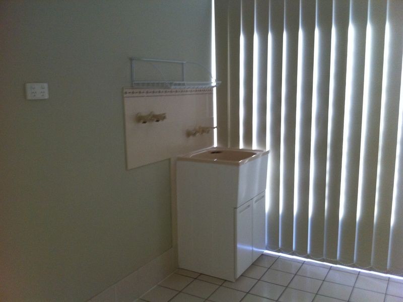 6 Holland Place, Carindale QLD 4152