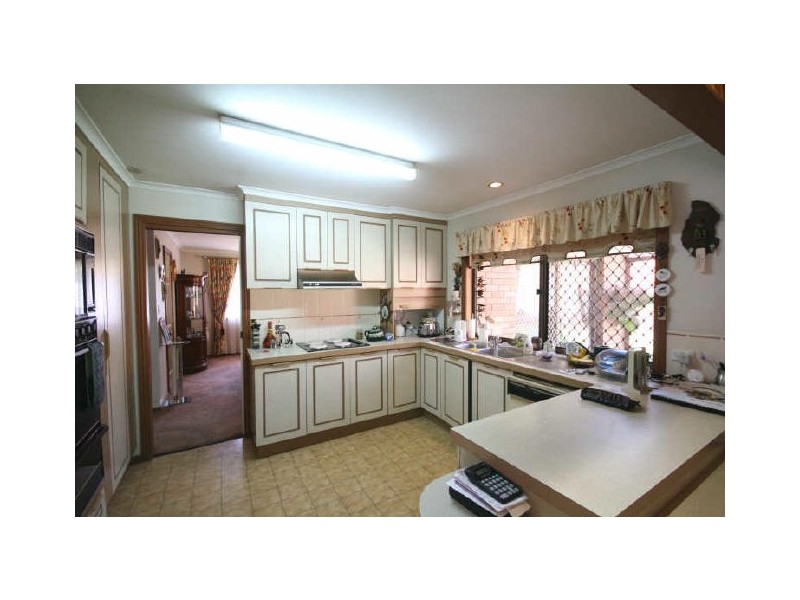 397 Winstanley Street, Carindale QLD 4152