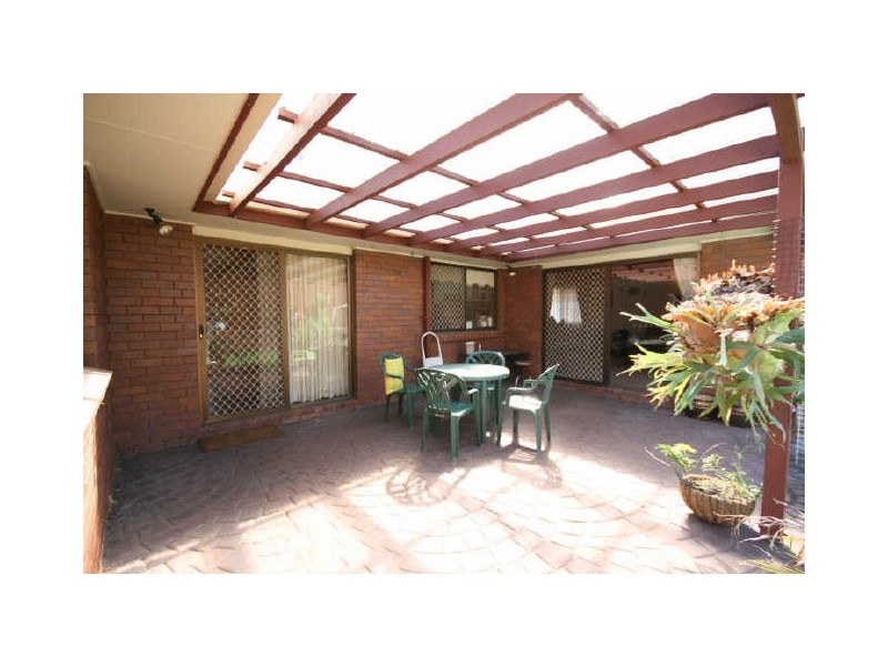 397 Winstanley Street, Carindale QLD 4152