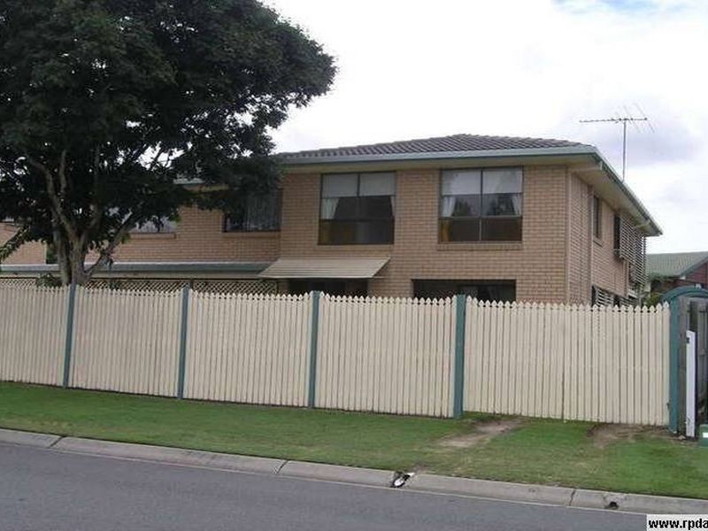 50 Cadogan Street, Carindale QLD 4152