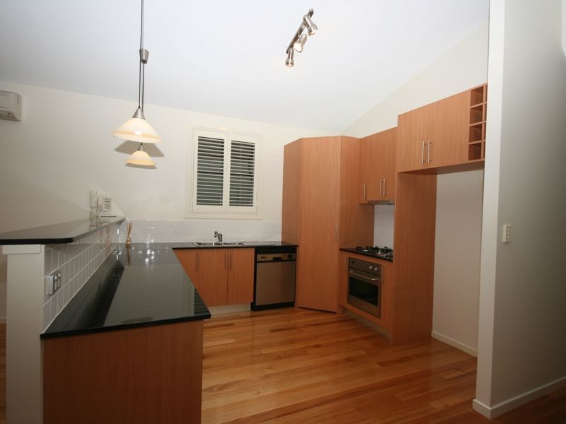 23 Duhig Ave, Coorparoo QLD 4151