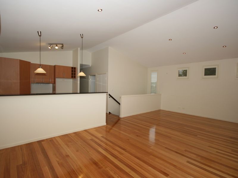 23 Duhig Ave, Coorparoo QLD 4151