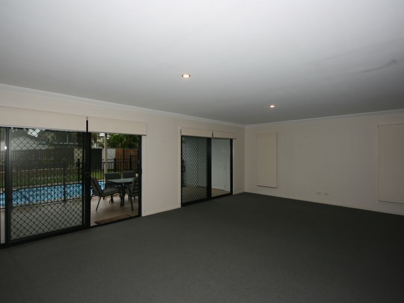 23 Duhig Ave, Coorparoo QLD 4151