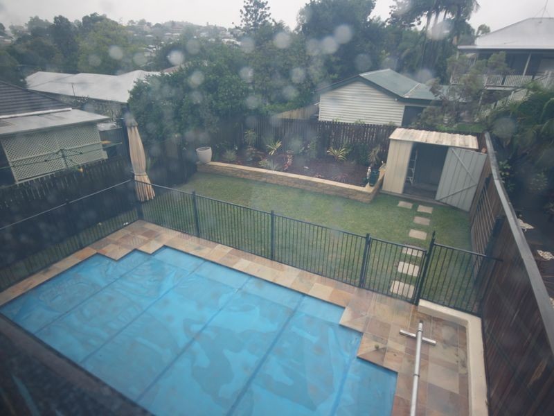 23 Duhig Ave, Coorparoo QLD 4151