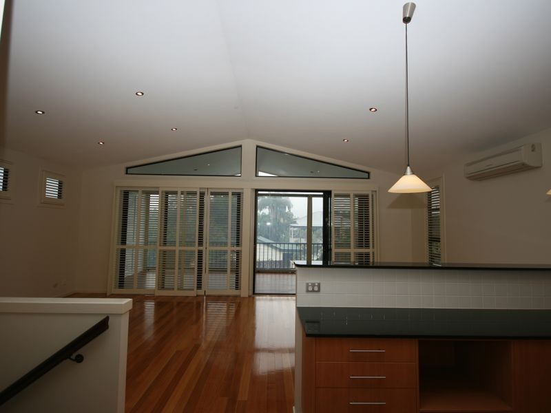 23 Duhig Ave, Coorparoo QLD 4151