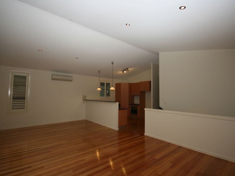 23 Duhig Ave, Coorparoo QLD 4151