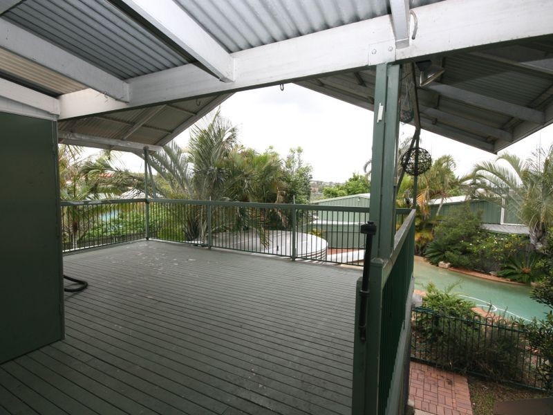 17 Cornwall St., Fairfield QLD 4103