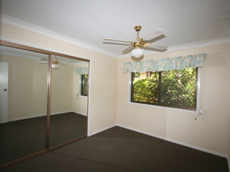 6 Burgh Court, Carindale QLD 4152