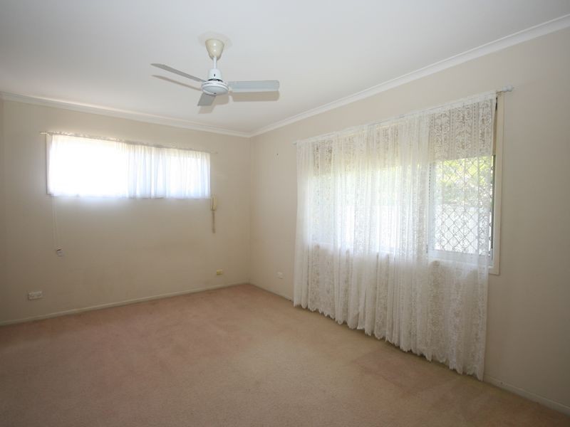 87 Scrub Road, Carindale QLD 4152