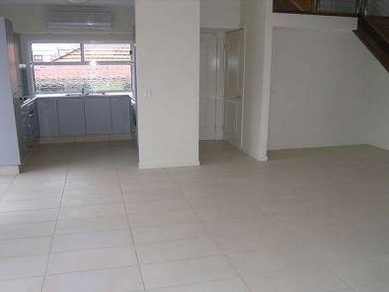 1/38 Waratah Avenue, Carina QLD 4152