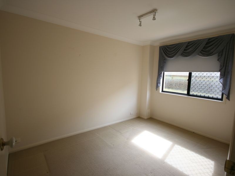 6 Grasmere Place, Carindale QLD 4152