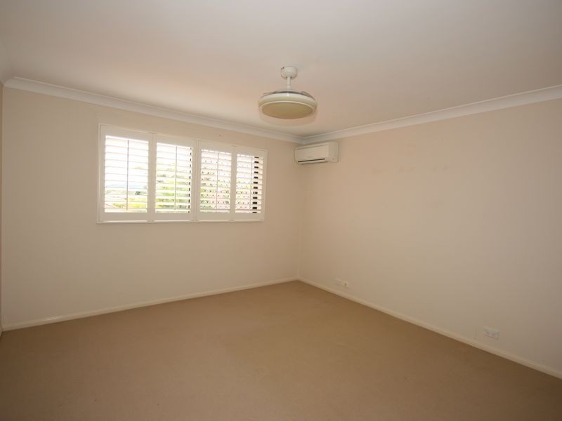 6 Grasmere Place, Carindale QLD 4152