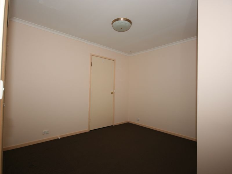 11 Foxmont Drive, Carina QLD 4152