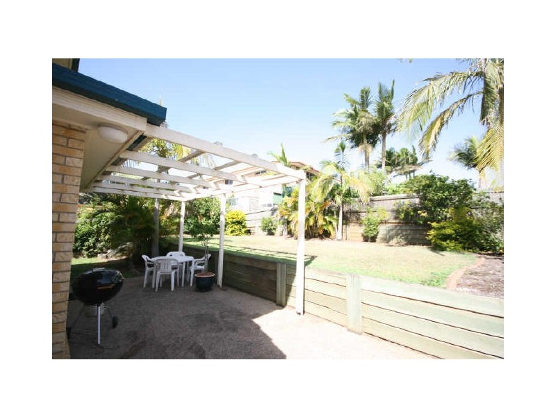 4 Ensign Street, Carindale QLD 4152