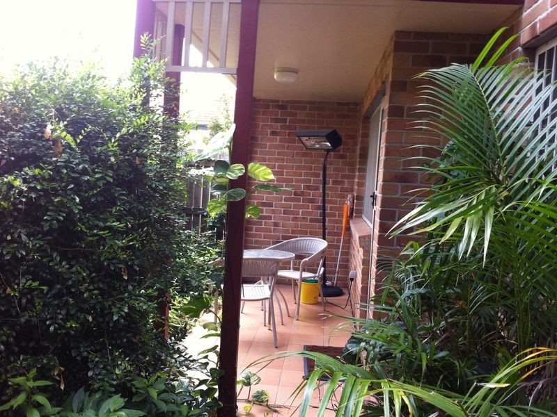 2/33 Bilyana Street, Balmoral QLD 4171