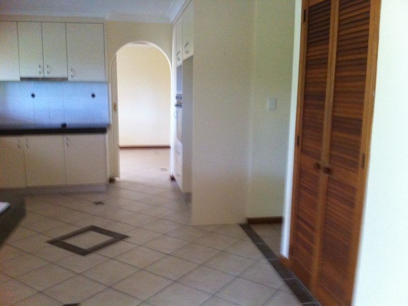 12 Raymore Court, Carindale QLD 4152