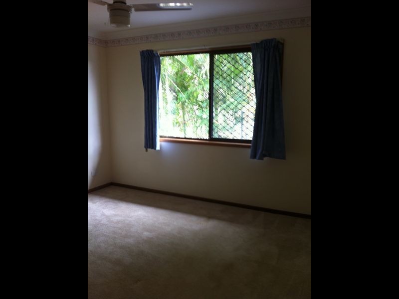 12 Raymore Court, Carindale QLD 4152