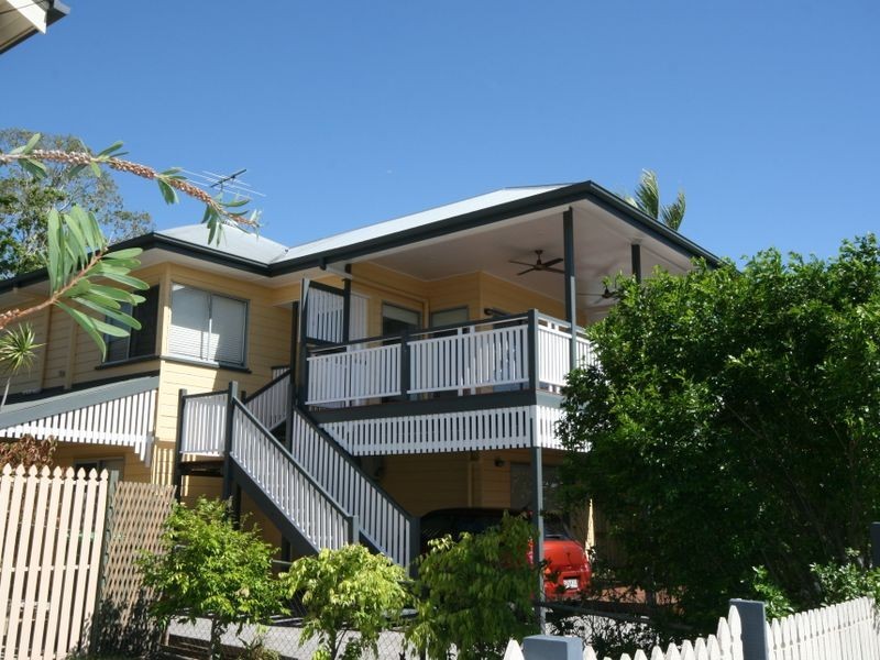 82 Carranya Street, Camp Hill QLD 4152