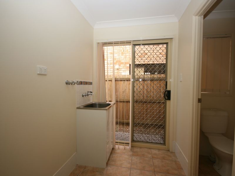 6 Araluen Street, Carindale QLD 4152