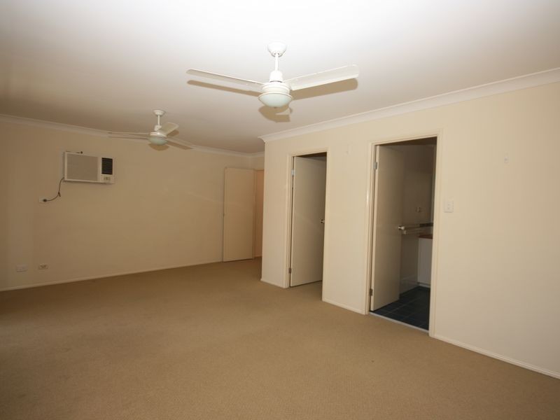 6 Araluen Street, Carindale QLD 4152