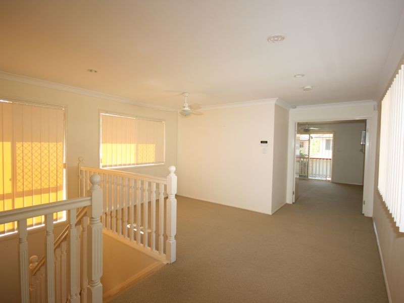 6 Araluen Street, Carindale QLD 4152