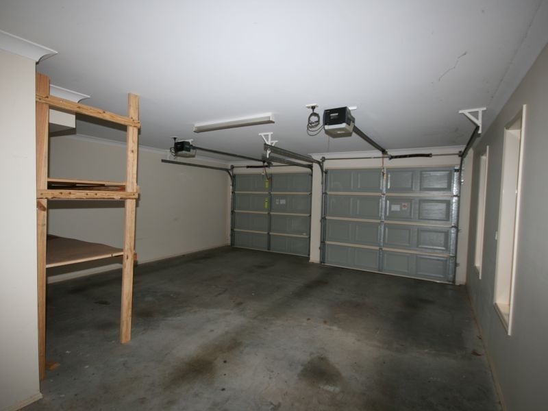 6 Araluen Street, Carindale QLD 4152