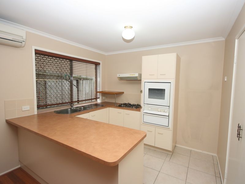 2/841 Old Cleveland Road, Carina QLD 4152