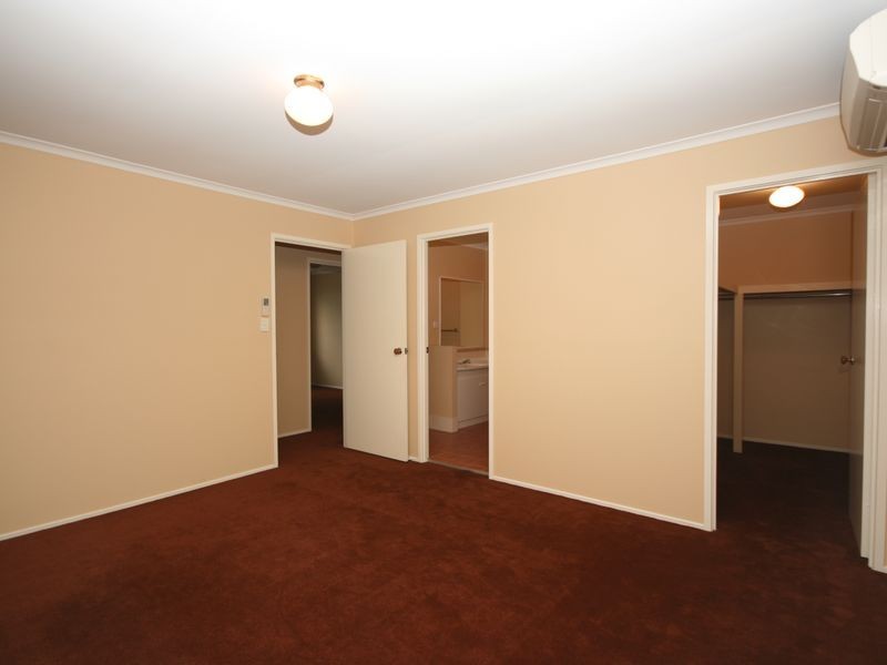 2/841 Old Cleveland Road, Carina QLD 4152