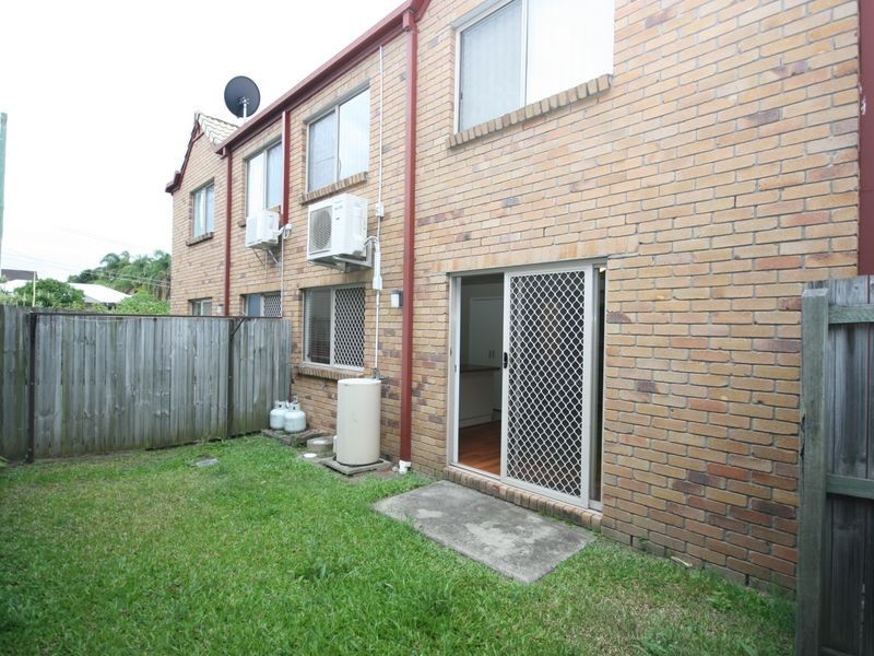 2/841 Old Cleveland Road, Carina QLD 4152