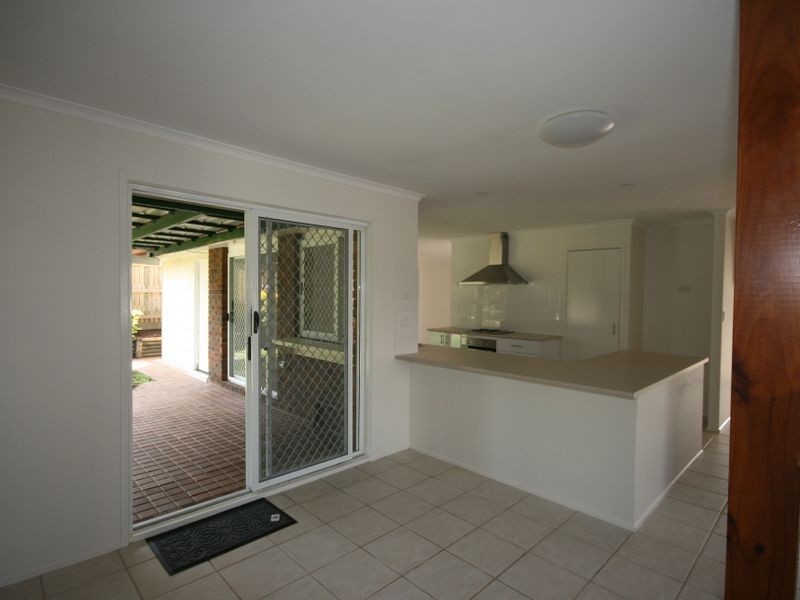 5 Firmiston Street, Carindale QLD 4152