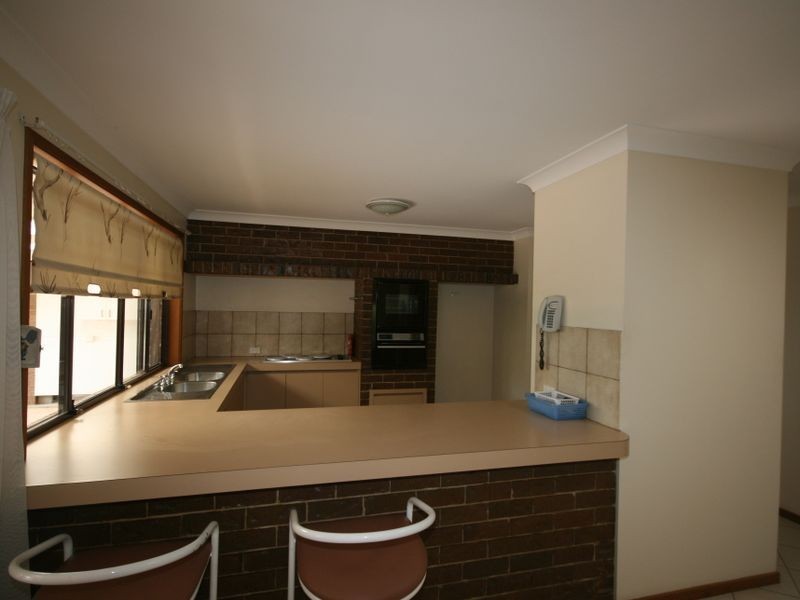 16 Olivia Drive, Carina Heights QLD 4152