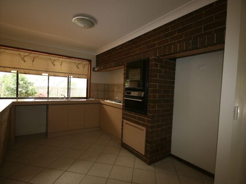 16 Olivia Drive, Carina Heights QLD 4152