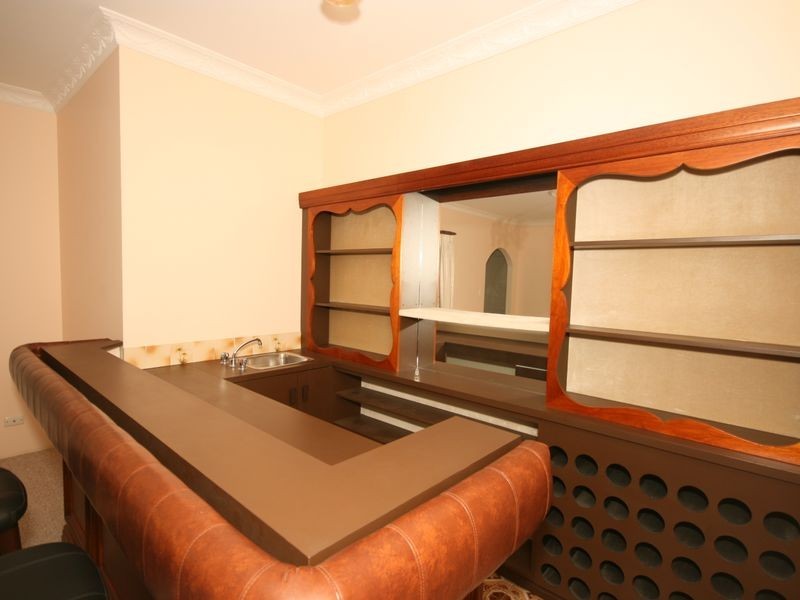 21 Lindisfarne Street, Carindale QLD 4152