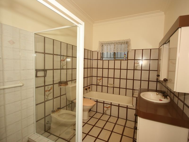 21 Lindisfarne Street, Carindale QLD 4152