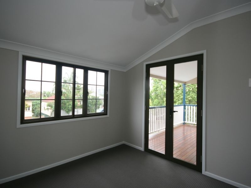 17 Elfin St, East Brisbane QLD 4169