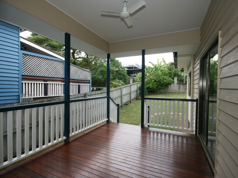 17 Elfin St, East Brisbane QLD 4169