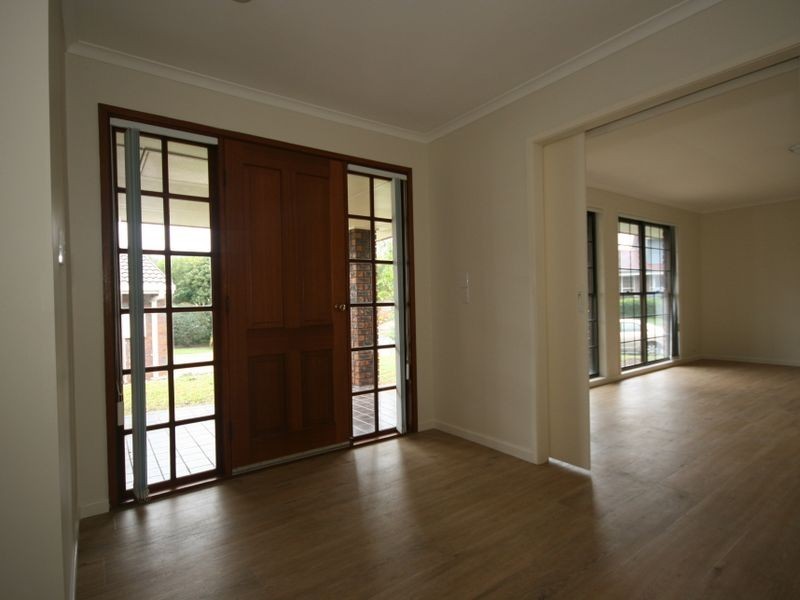 5 Mannersley Street, Carindale QLD 4152