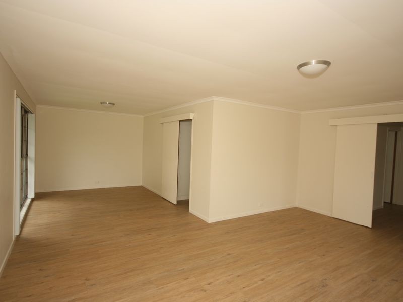 5 Mannersley Street, Carindale QLD 4152