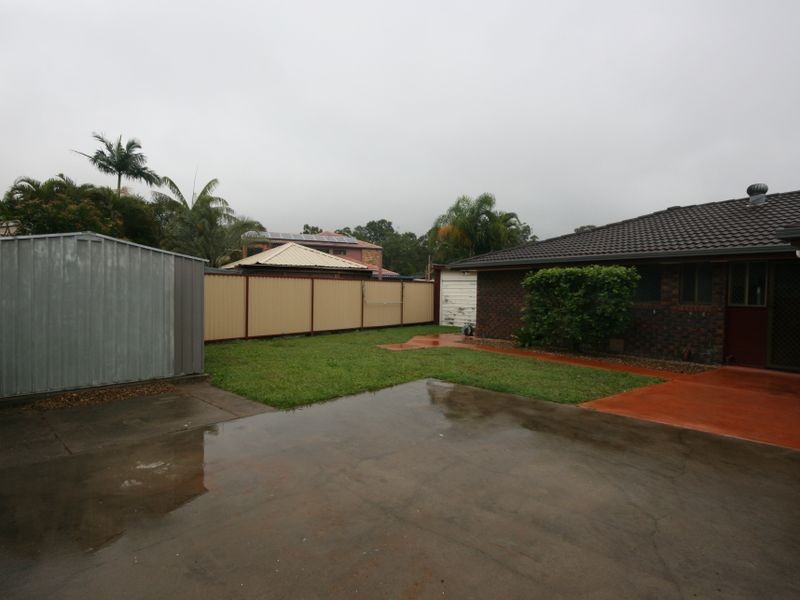 5 Mannersley Street, Carindale QLD 4152