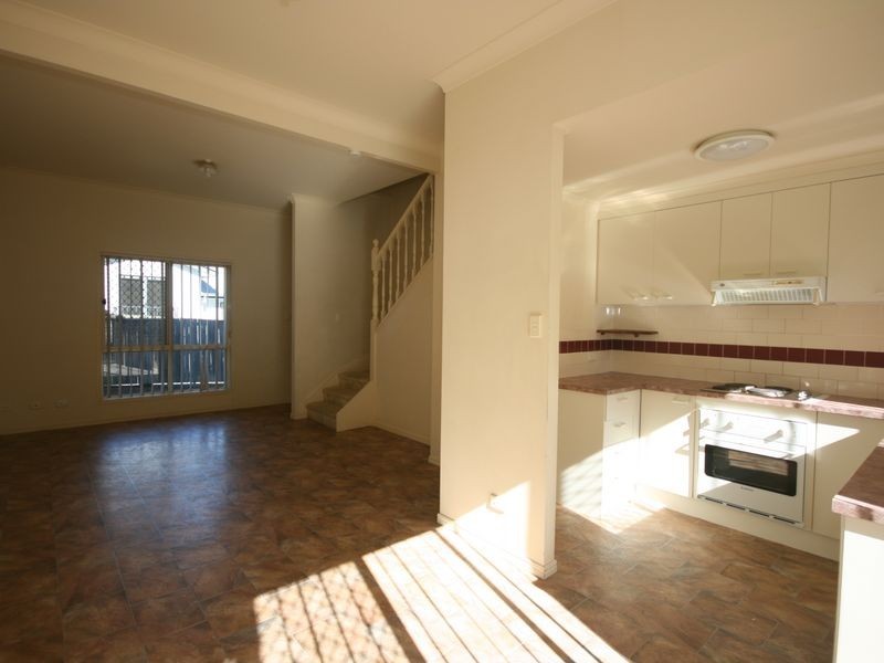 2/27 Birdwood Road, Carina Heights QLD 4152