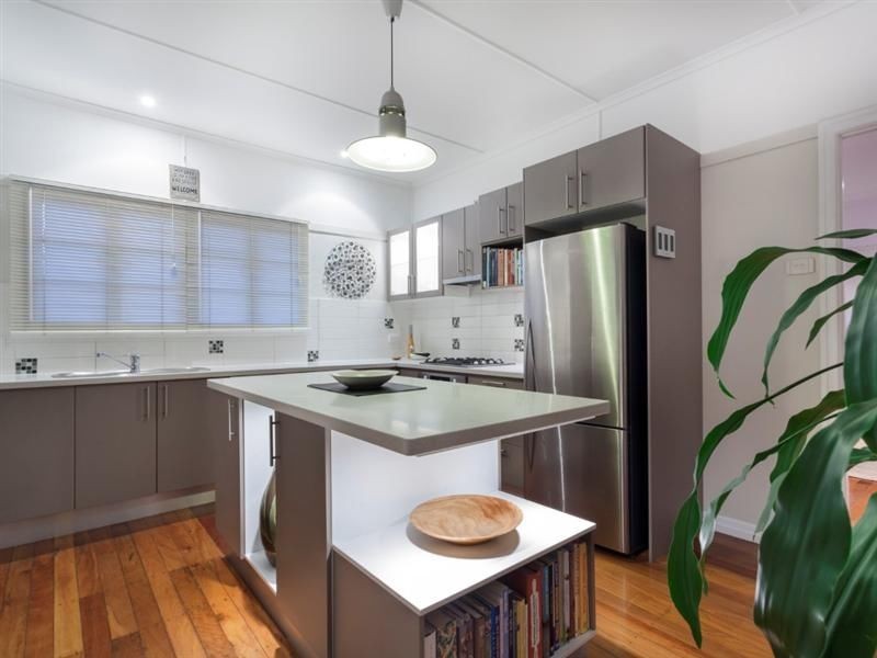 62 Mar Street, Holland Park QLD 4121