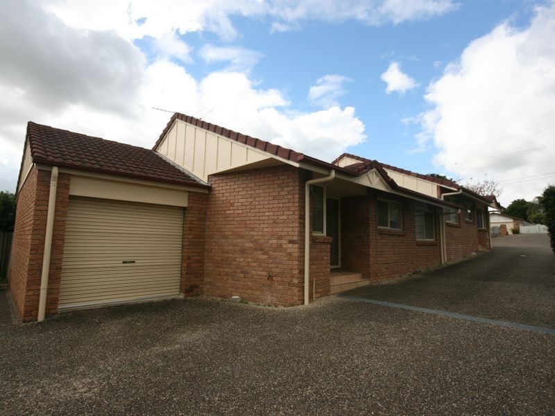 2/23 Daniells Street, Carina QLD 4152