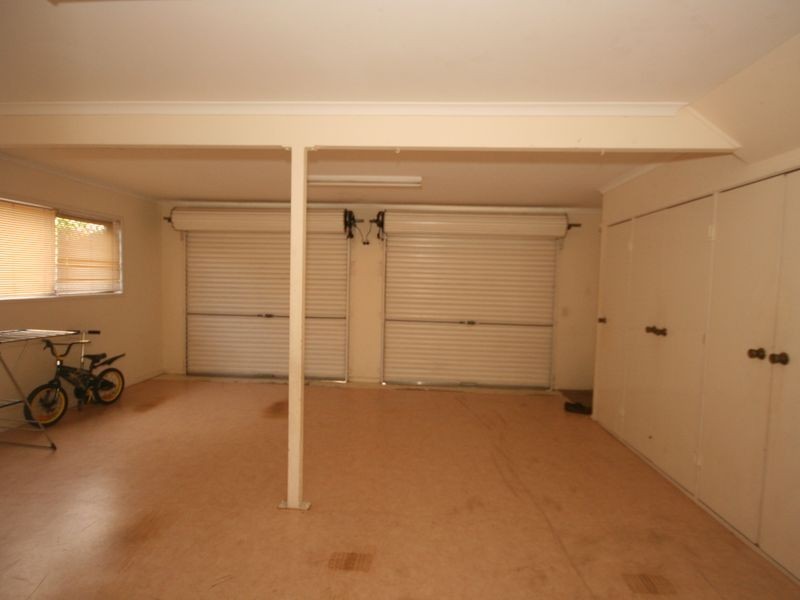 77 Bridgnorth Street, Carindale QLD 4152