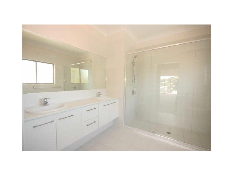 Seven Hills QLD 4170