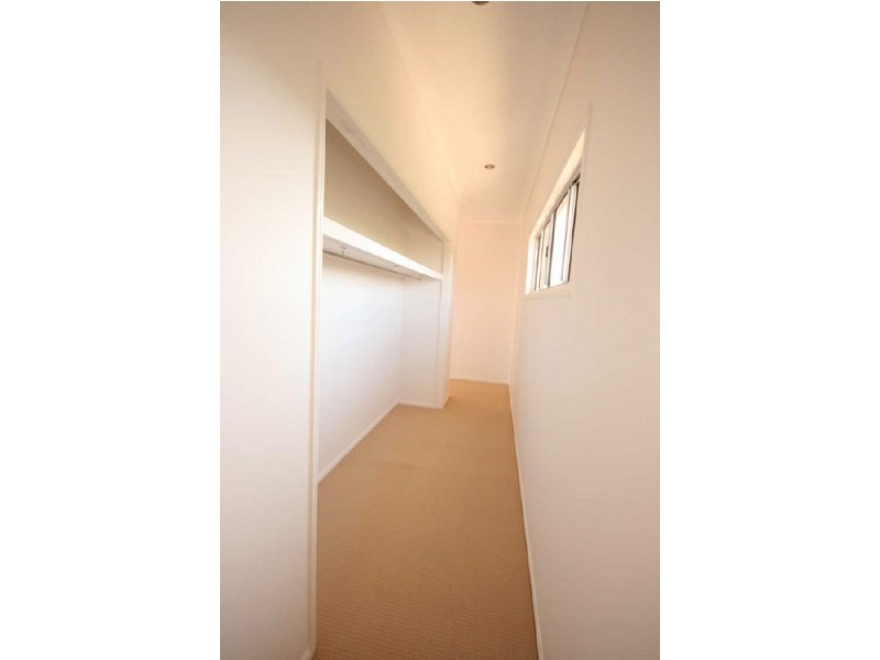 Seven Hills QLD 4170