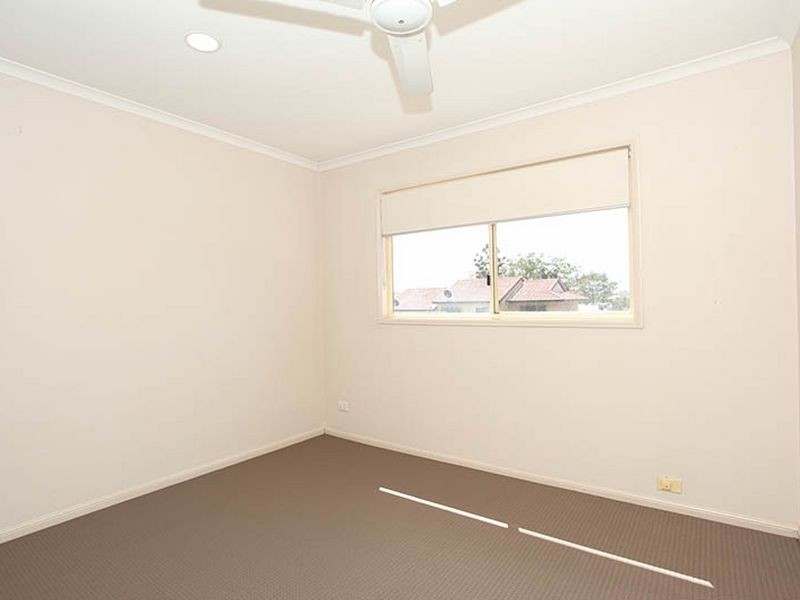 2/27 Daniells Street, Carina QLD 4152