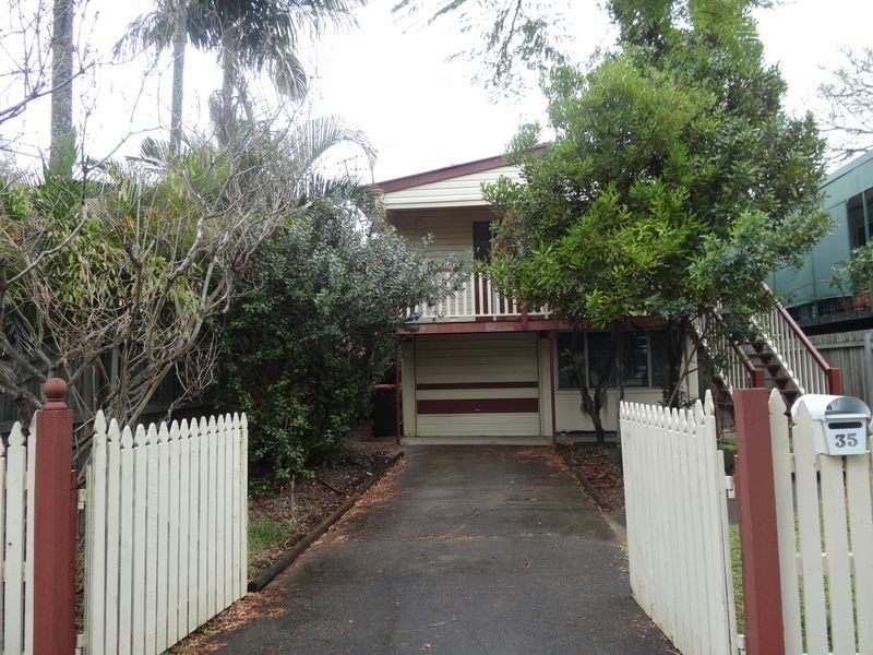 35 Gray Street, Carina QLD 4152