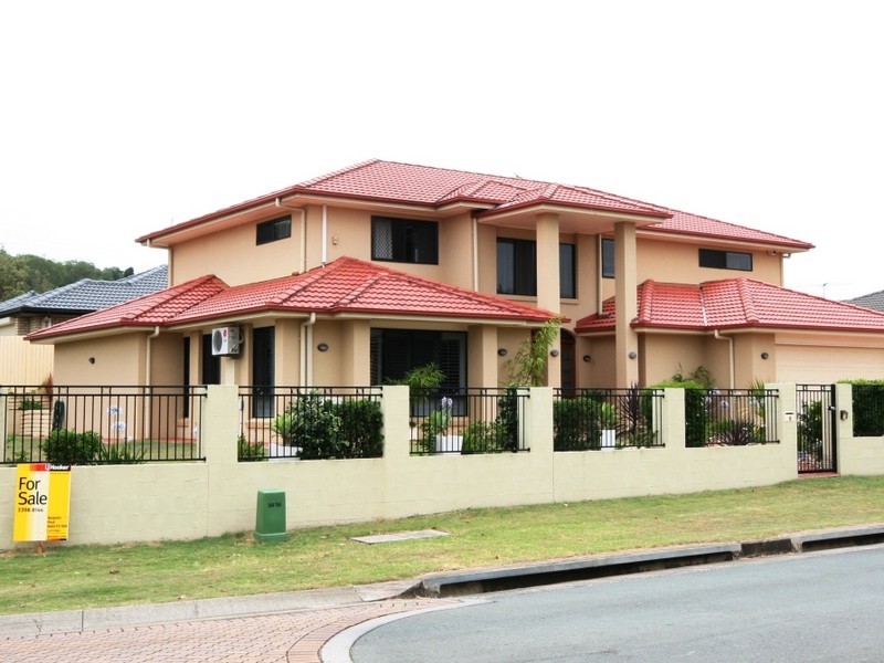 18 Kenilworth Place, Carindale QLD 4152